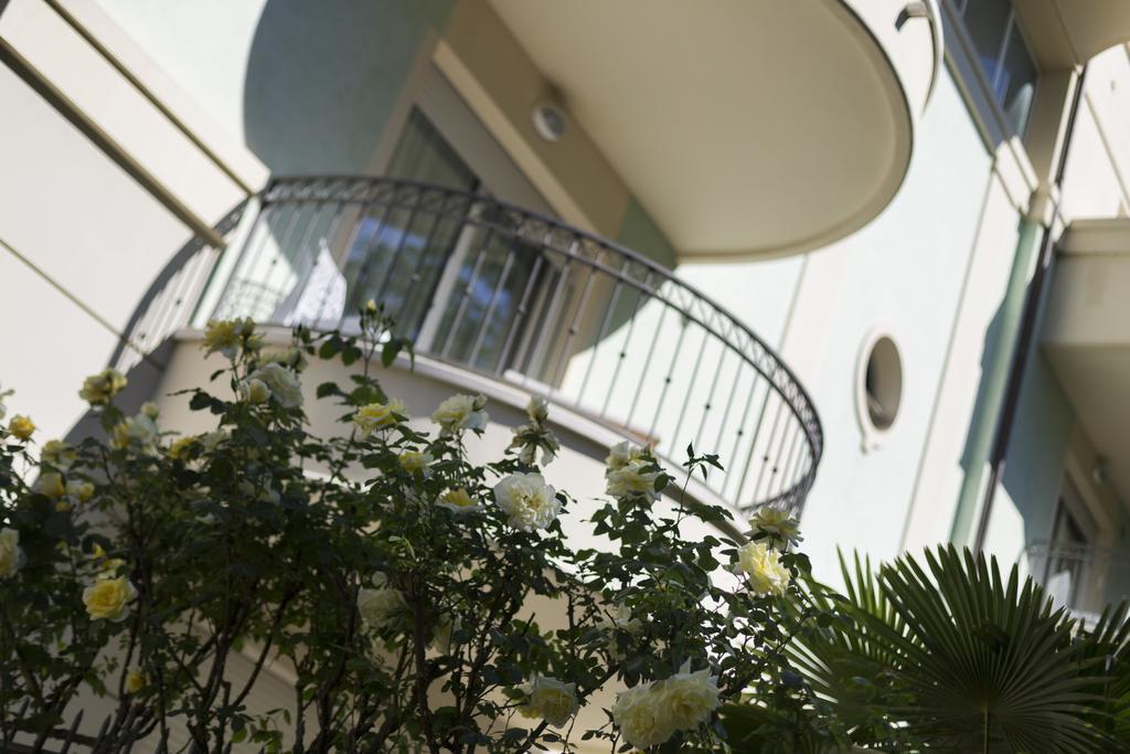 Residence Hamilton Riccione Dış mekan fotoğraf