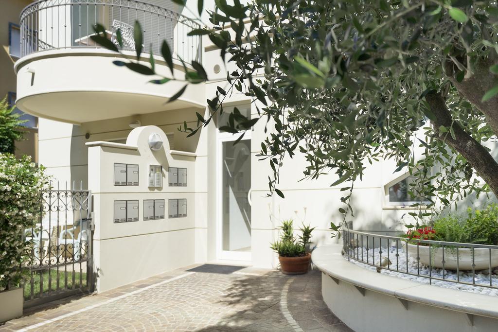 Residence Hamilton Riccione Dış mekan fotoğraf