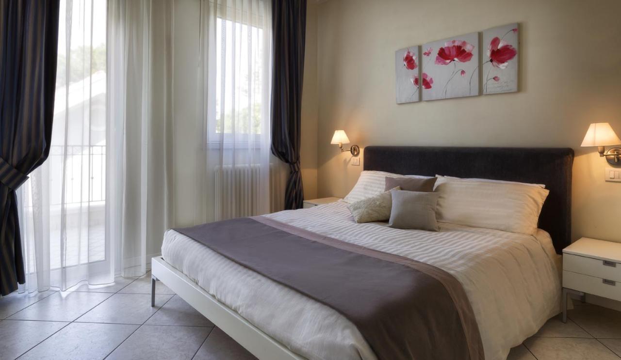 Residence Hamilton Riccione Dış mekan fotoğraf